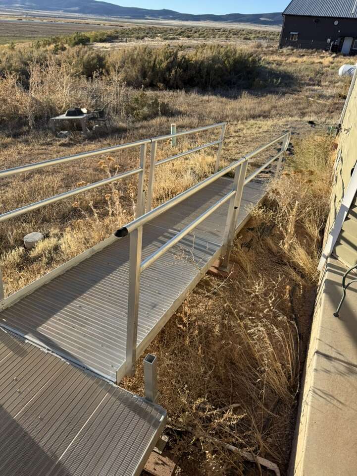 Aluminum Wheelchair Ramp