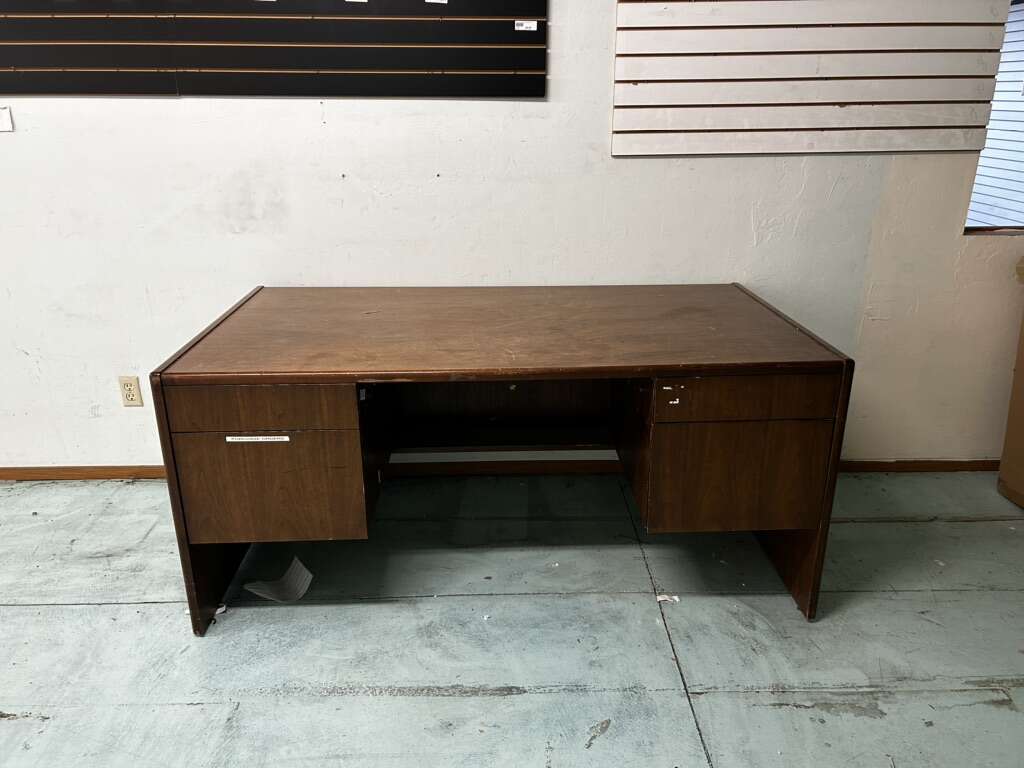 Free Desk FREE