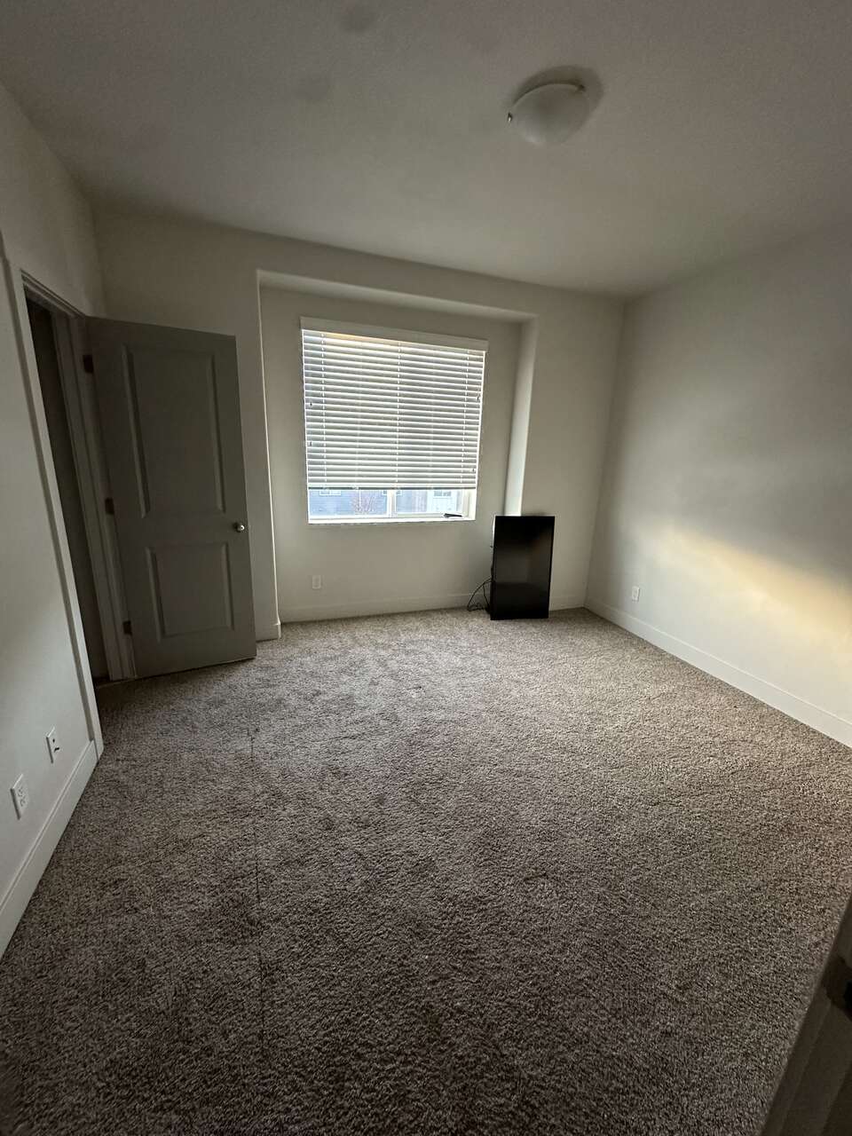 Apt 4 Rent Other Real Estate