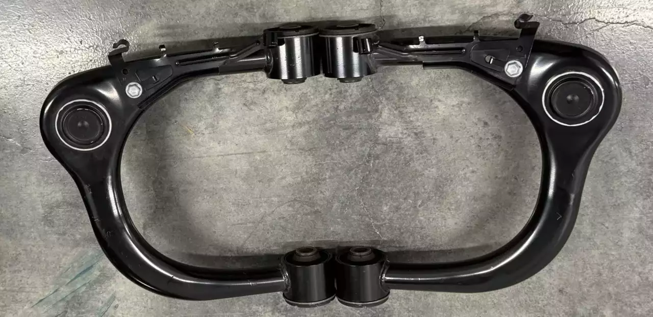2024 GENUINE OEM LAND CRUISER UPPER CONTROL ARM SET