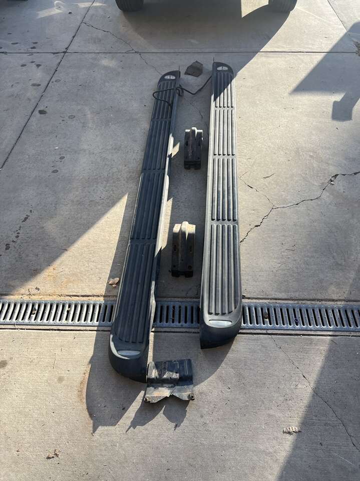 Running BoardS 2002 Ford Excursion XLT 4x4 7.3l