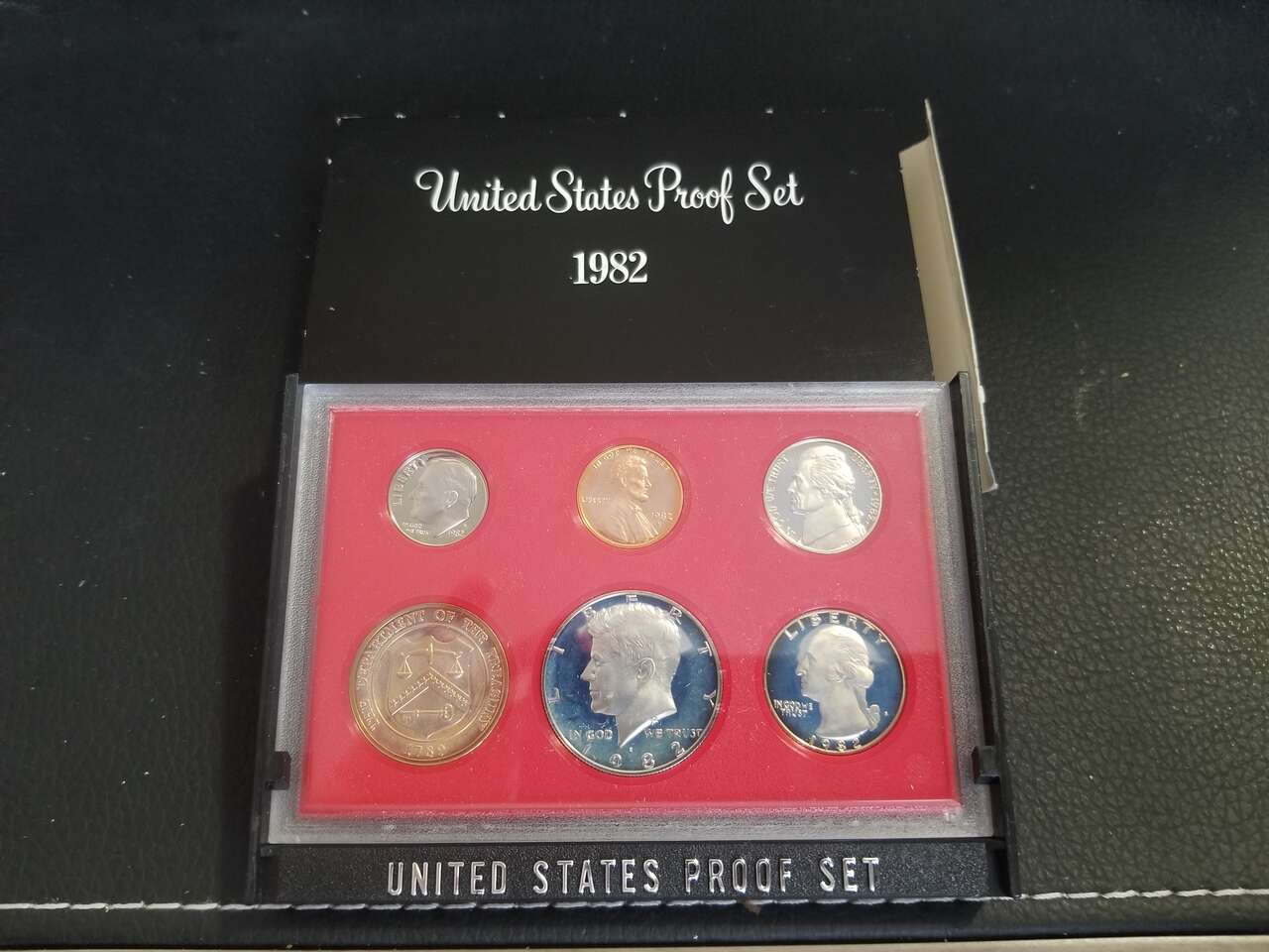 1982 and 2000 Proof Sets