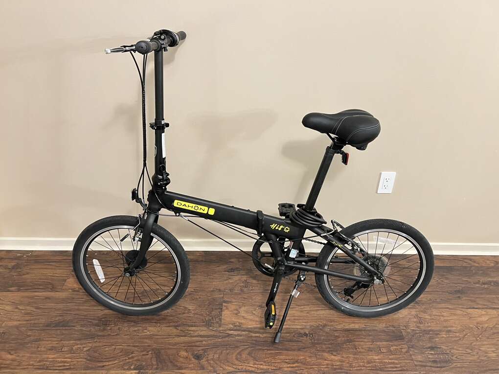 Dahon D6 Hit - 20 6-speed Folding Bike - Adult