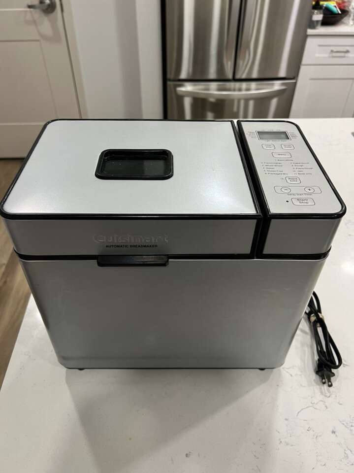 Cuisinart 2 Lbs Bread Maker CBK100 Appliances