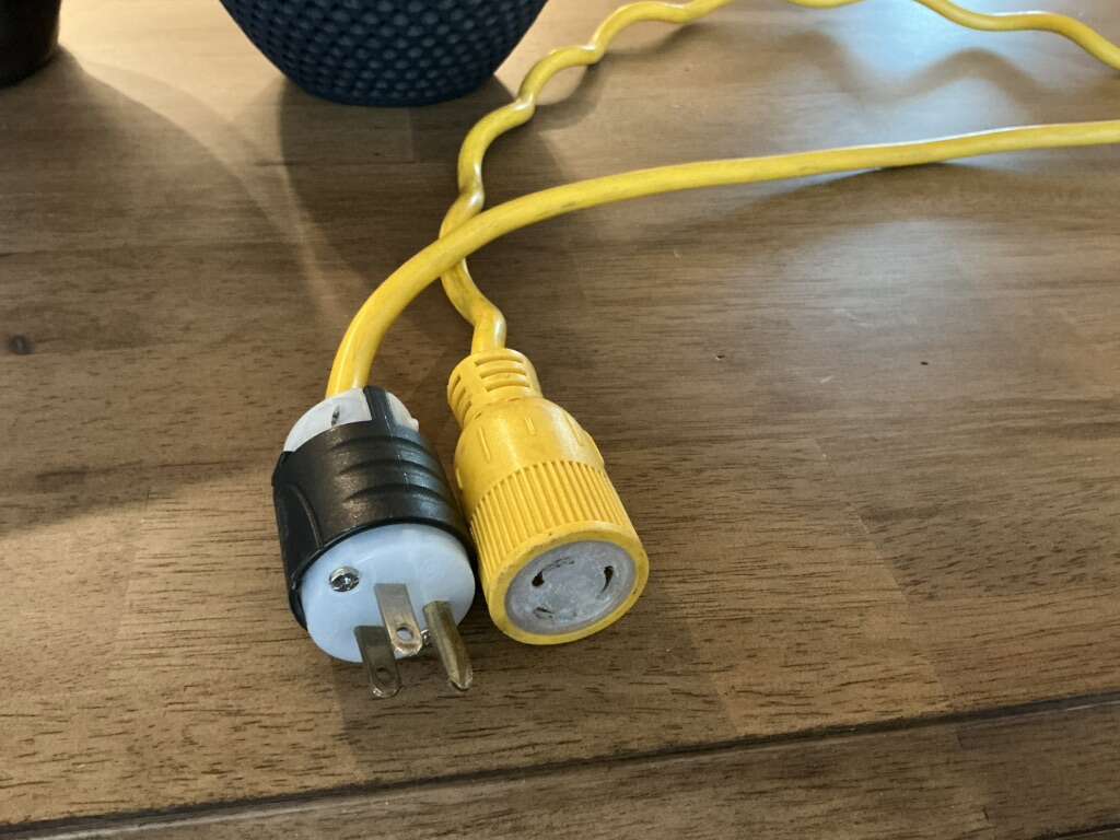 50 f TWIST LOCK PLUG CABLE