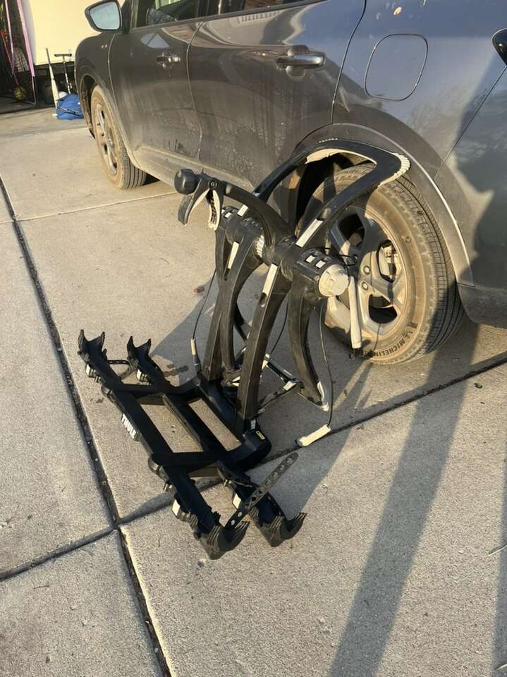 Thule Hold Up Bike Rack Cycling