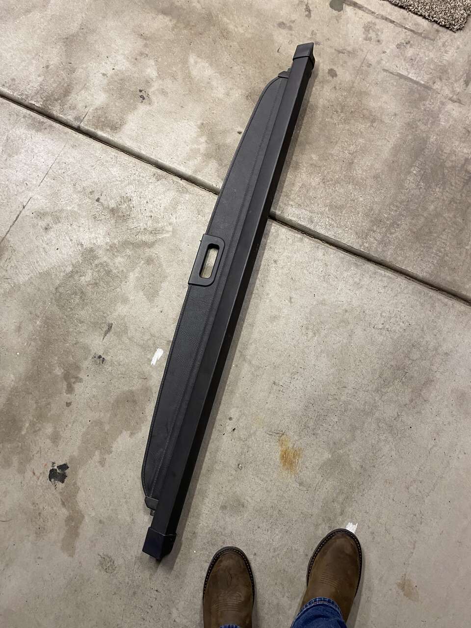 Subaru retractable tonneau cargo cover