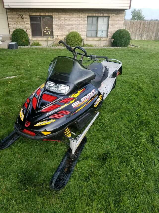 I Am Willing To Take Old And New Snowmobile‘S