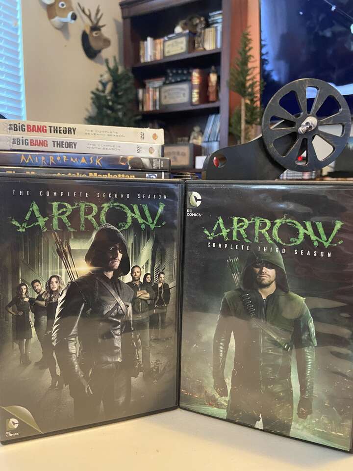 Arrow Seasons 2 and 3