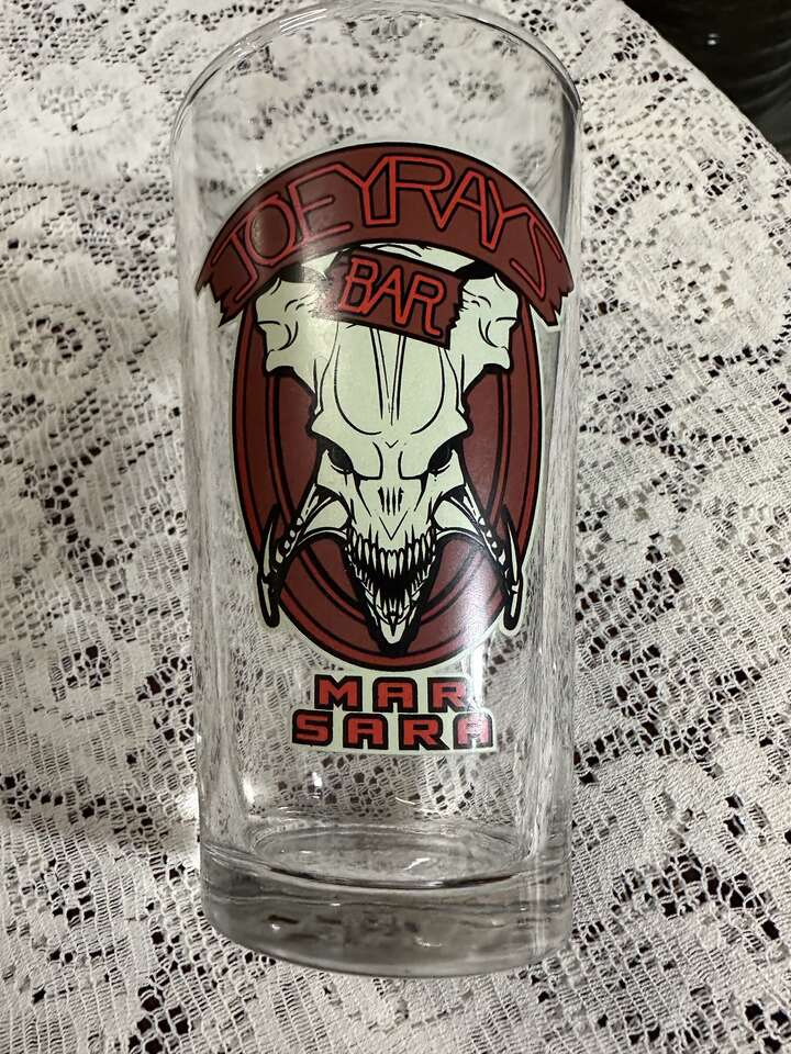 Starcraft-Joey Ray's Bar Glass