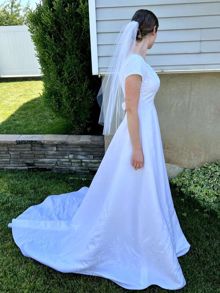 BB Belle wedding dress