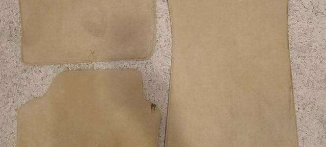 2003 BMW 330xi beige floormats e46
