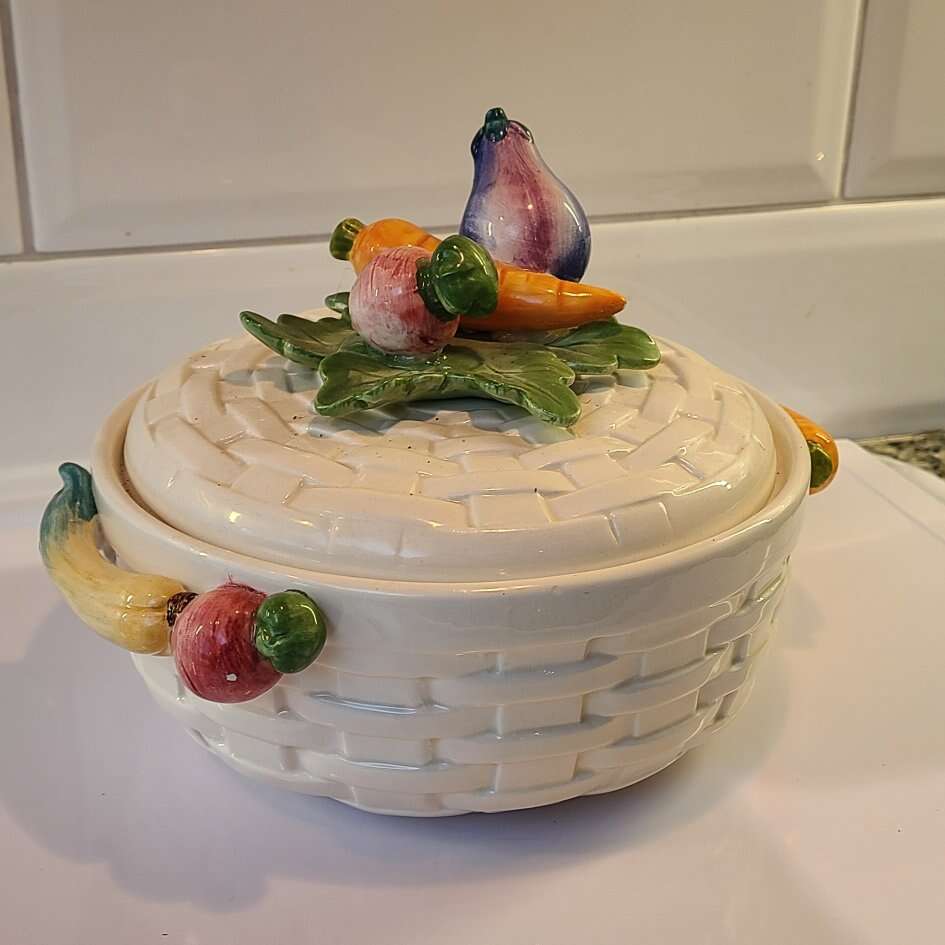 Fitz & Floyd Vegetable Bowl