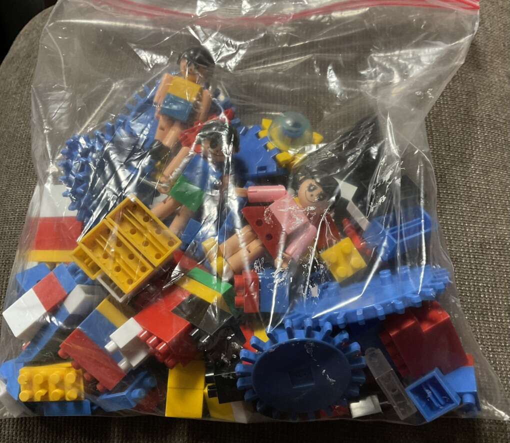 Vintage Loc Blocks and Zaks Blocks With People