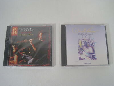 Lot Of 2 Christmas CDs (Kenny G: Miracles) (David Lanz: Christmas Eve)