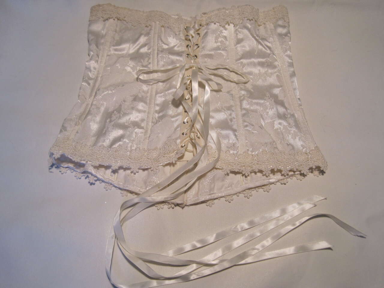 Vintage Shirley of Hollywood Corset Satin Cream Floral Lace Wedding Lingerie 36