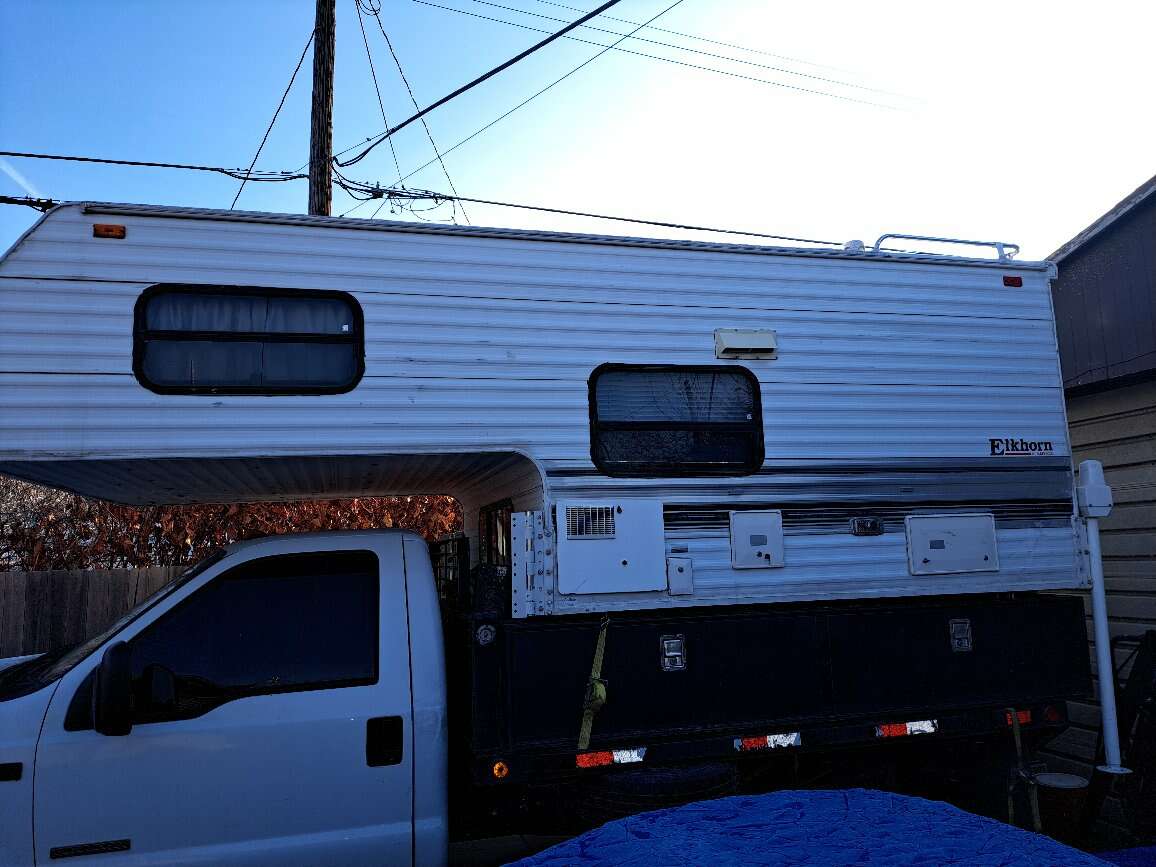 1998 truck camper Recreational Vehicles