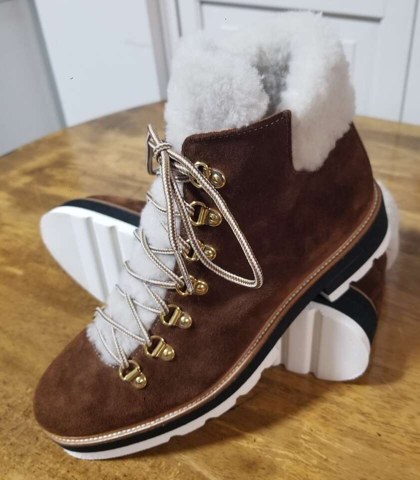 Nice Italian Napoleoni Womens Suede Boots Sz 6.5