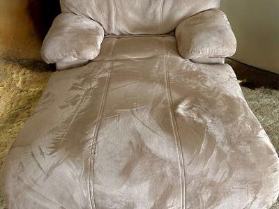 Reclining Lounge Chair