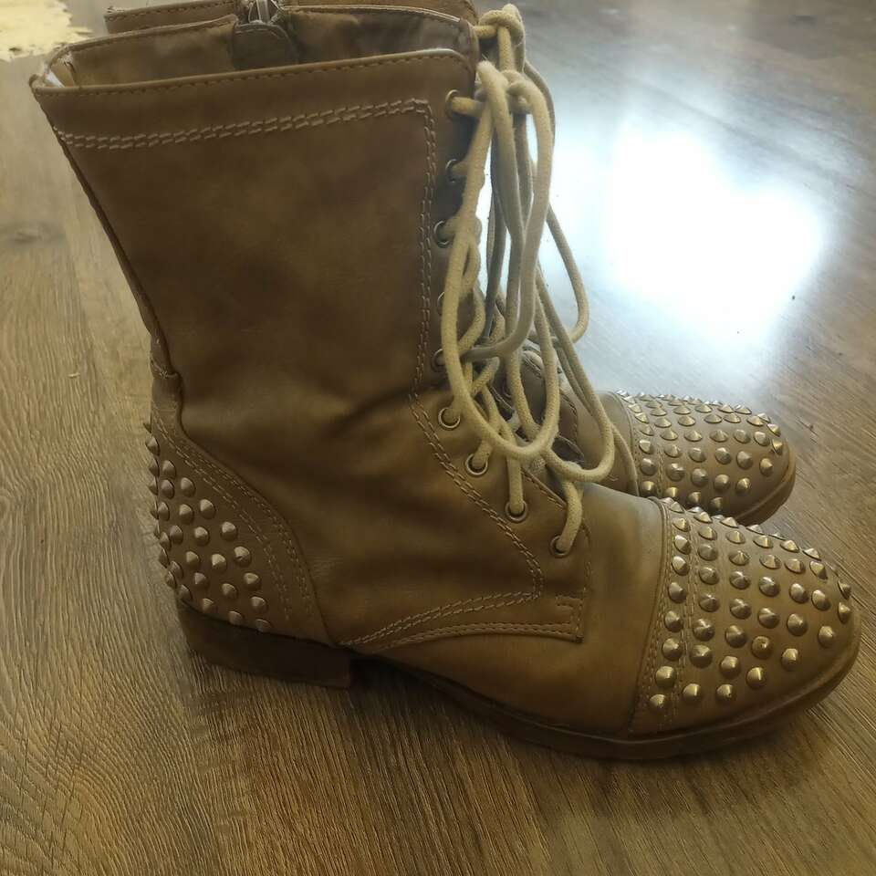 Tan Studded Boots~7