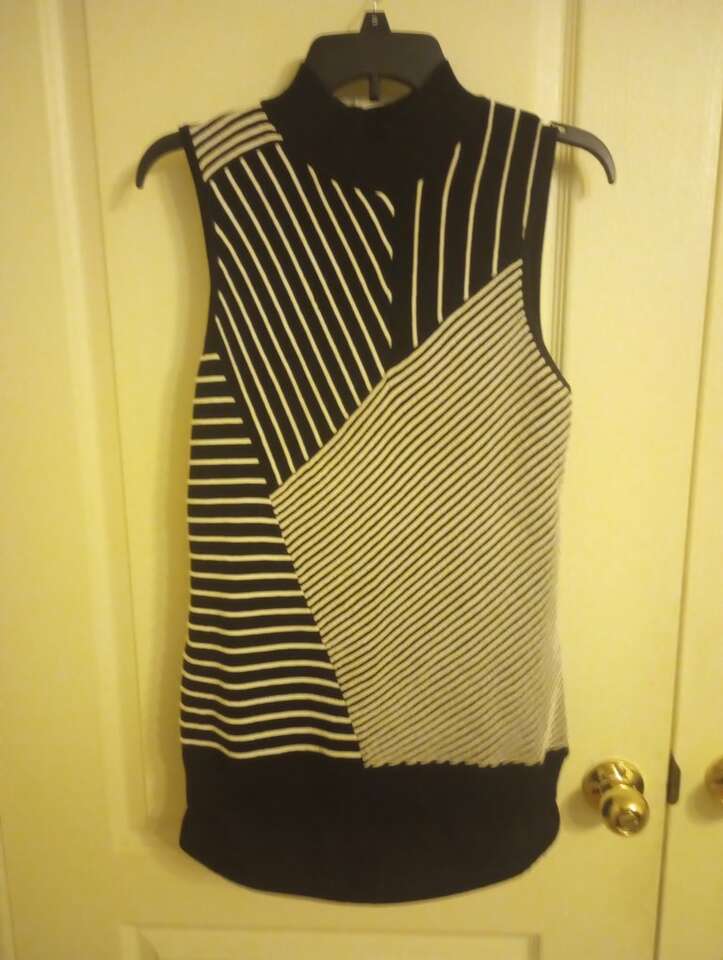 Black and White Sleeveless Top~Small