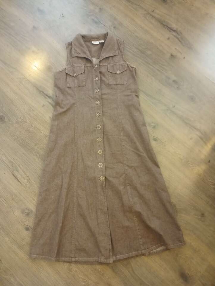 Brown Sleeveless Dress