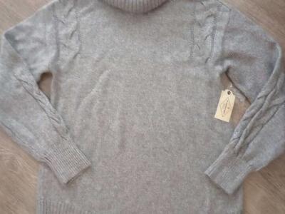 Grey Knit Sweater~Small~NEW w/Tags