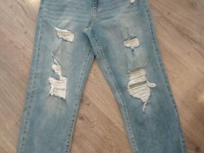 Juniors Ripped Straight Leg Pants-NEW