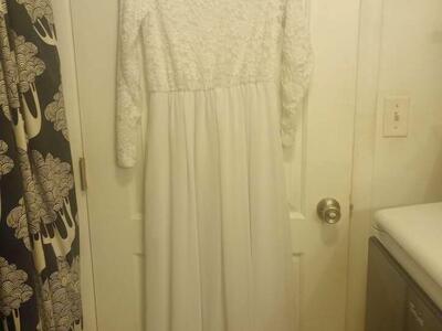 Women's Temple Dress~Like New