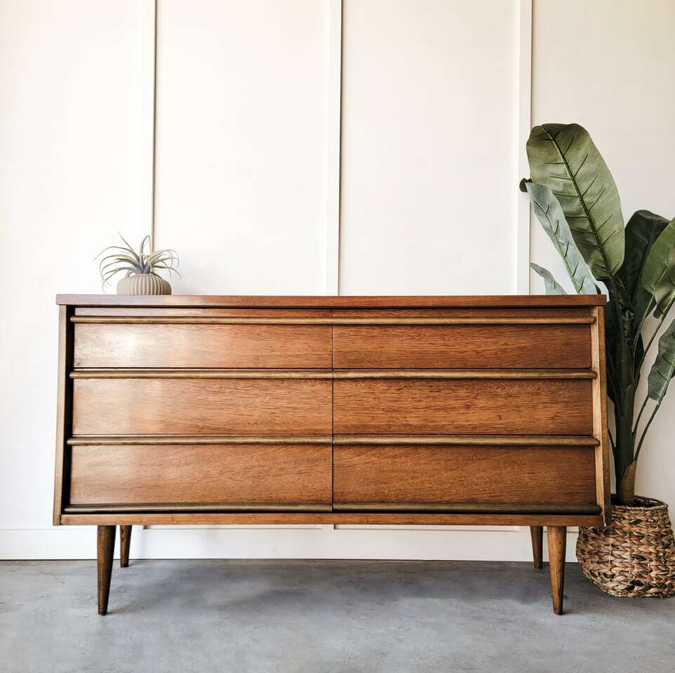 *FREE DELIVERY* Vintage Bassett MCM D… Furniture