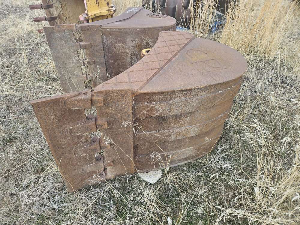 John Deere Backhoe Bucket 24-inch