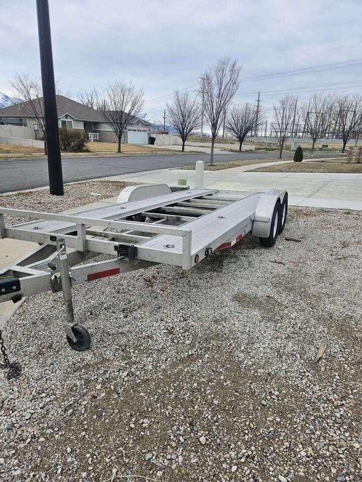 7by17 aluminum car hauler