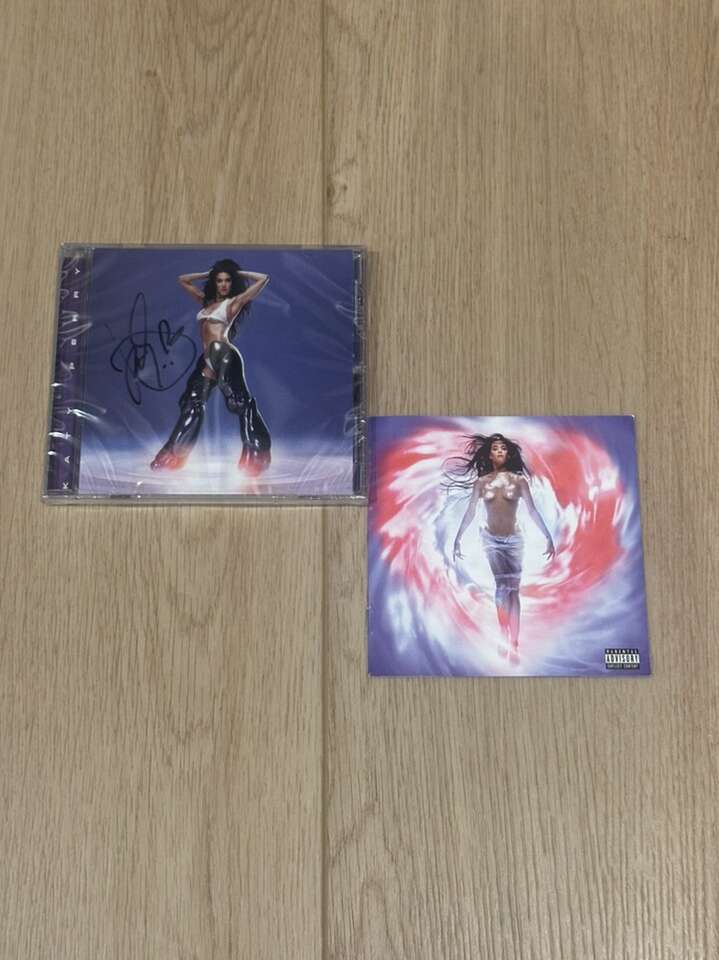 Katy Perry-SIGNED 143 CD-SOLD OUT-New & Sealed