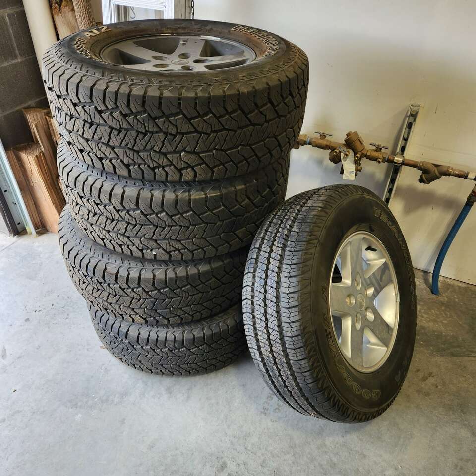 275x70R17 tires with… Auto Parts and Accessories