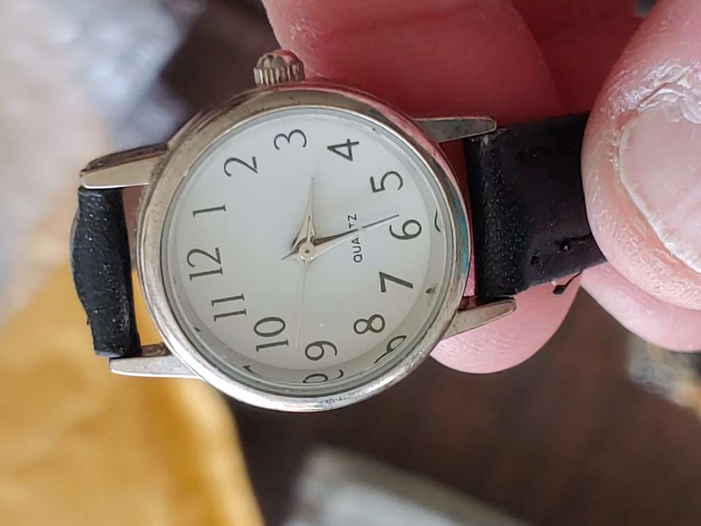 GEN607 Ladies watch with Japanese Movement, new ba