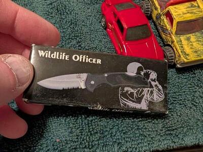 Wildlife Officer pocket knife