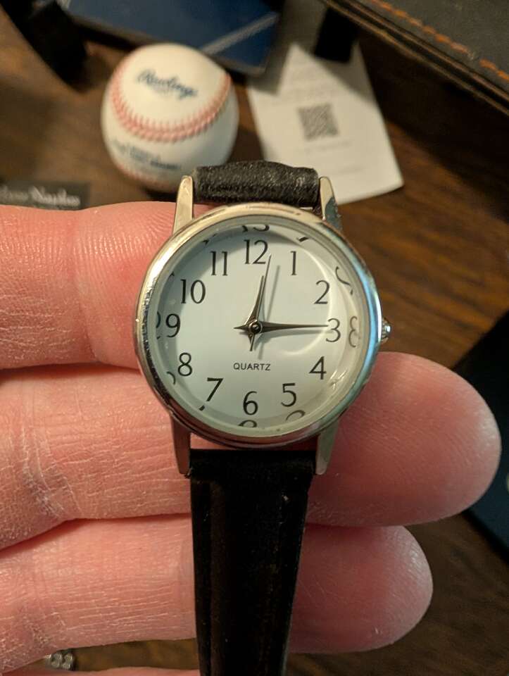 Ladies vintage watch with Japanese Movement brand new battery