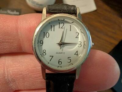 Ladies vintage watch with Japanese Movement brand new battery