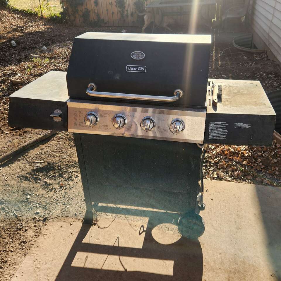DynaGlo BBQ Grill Home and Garden