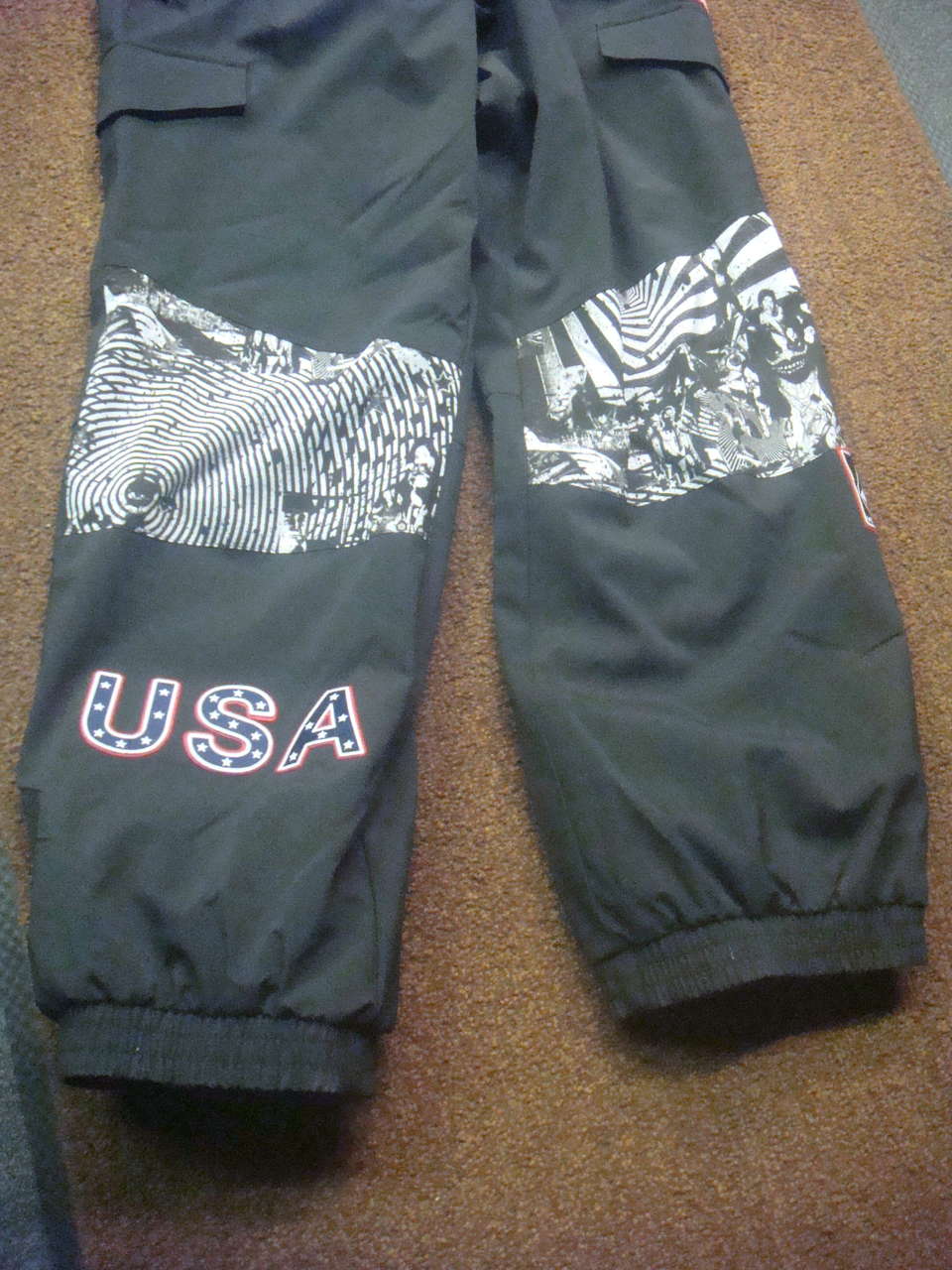 OFFICIAL US SNOWBOARD TEAM ATHELETE UNIFORM DURING THE OLYMPICS IN BEIJING