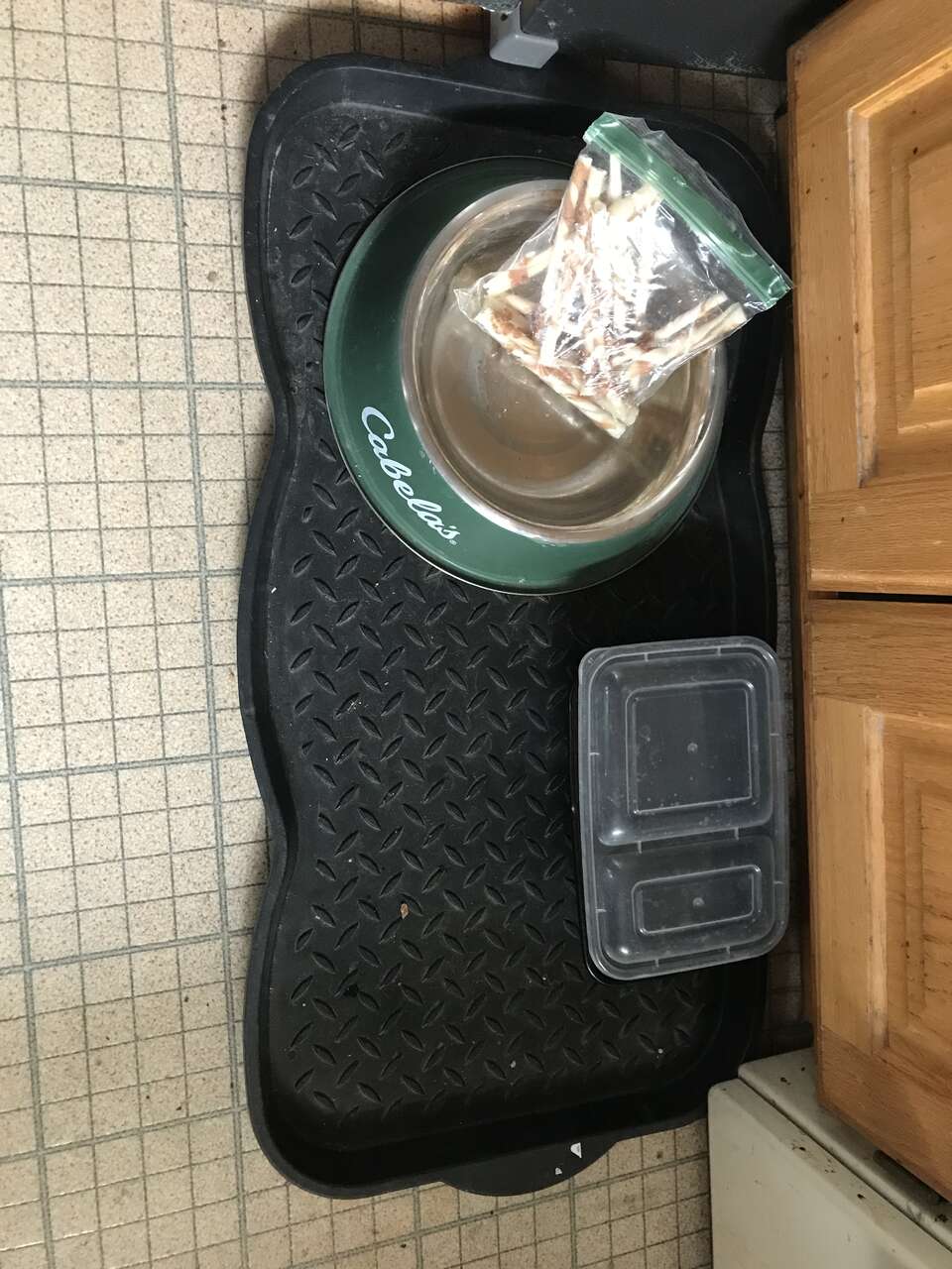 Cabelas Dog dish bowl feeding station and dog treats