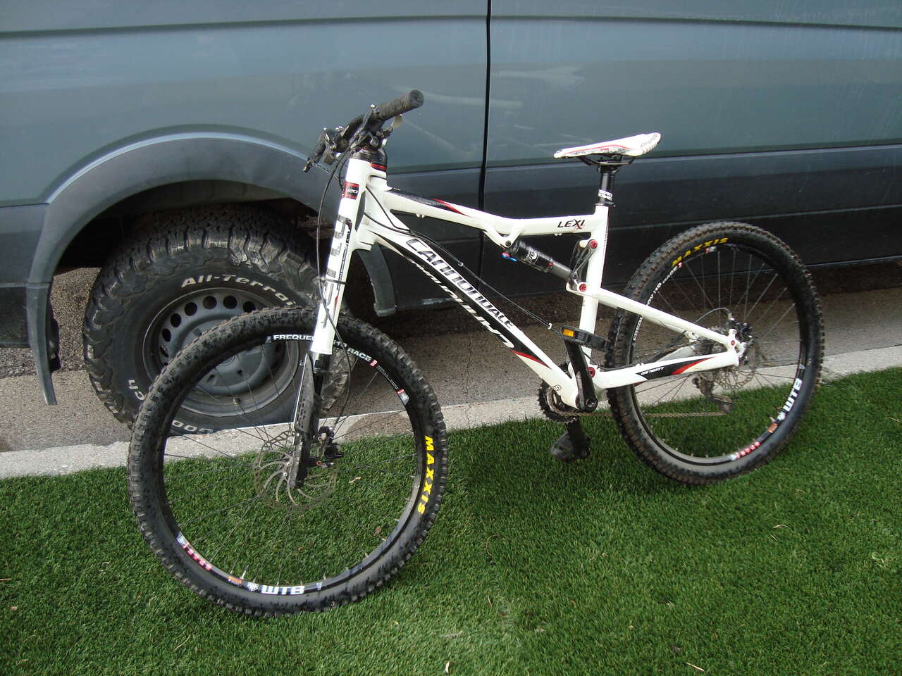 CANNONDALE LEXI MOUNTAIN BIKE SINGLE FORK RARE BIKE