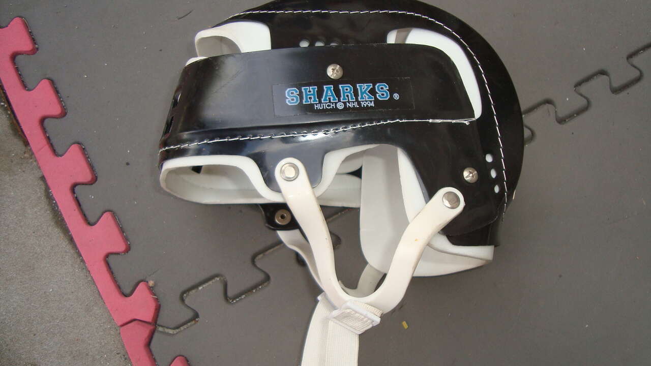 COOL VINTAGE SHARKS HOCKEY HELMET FOR KIDS