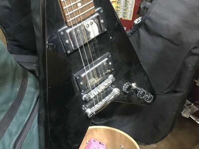 Slammer hammer flying V electric guitar with custom case