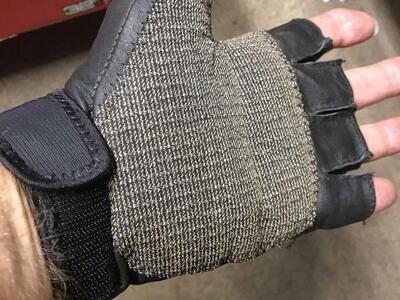 Fingerless leather bike gloves with carbon Kevlar palms skate gloves