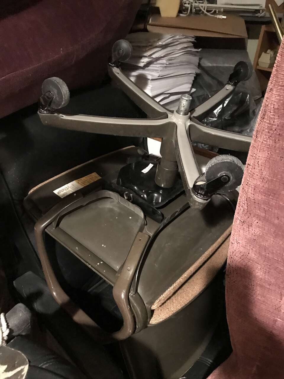 For office chairs with casters and hydraulic lift