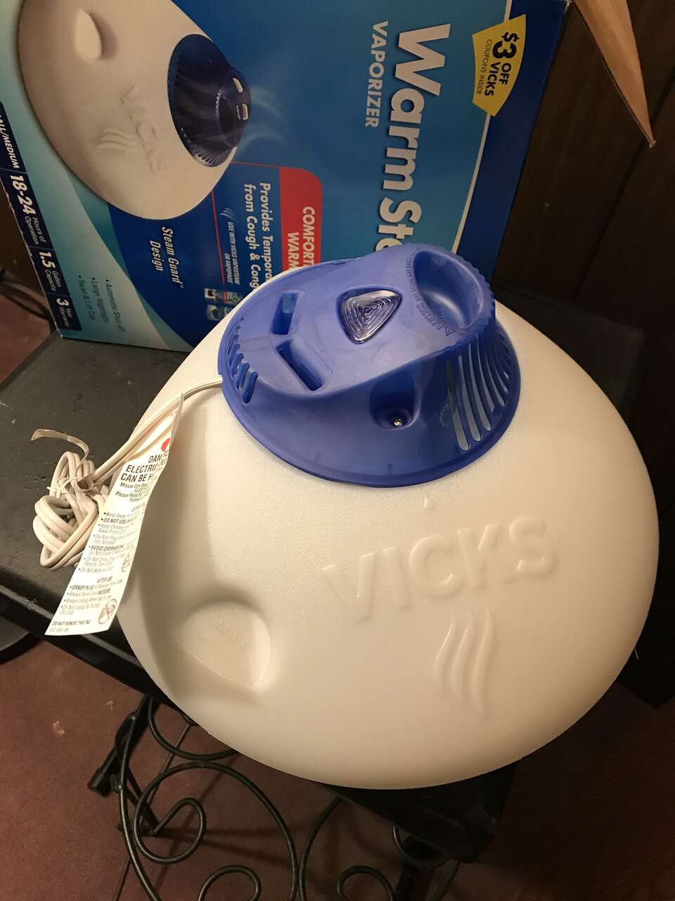 Vicks warm steam vaporizer new in box