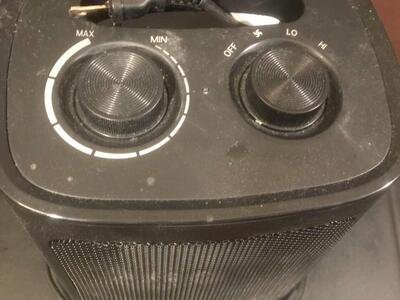 Oscillating ceramic space heater 10 bucks