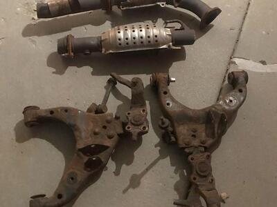 Third GEN 2000 Toyota 4 runner control arms 25 bucks each