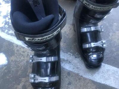 Nordica Grand Prix ski boots size 9–9 1/2